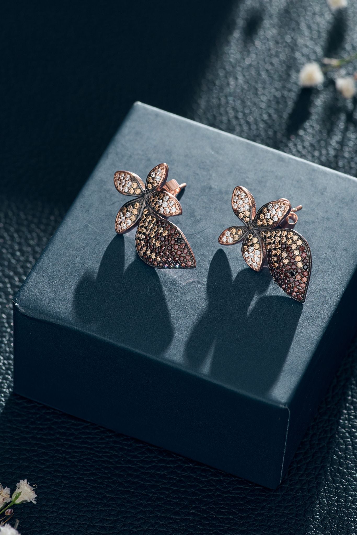 Earring Floral and Leaf Design
