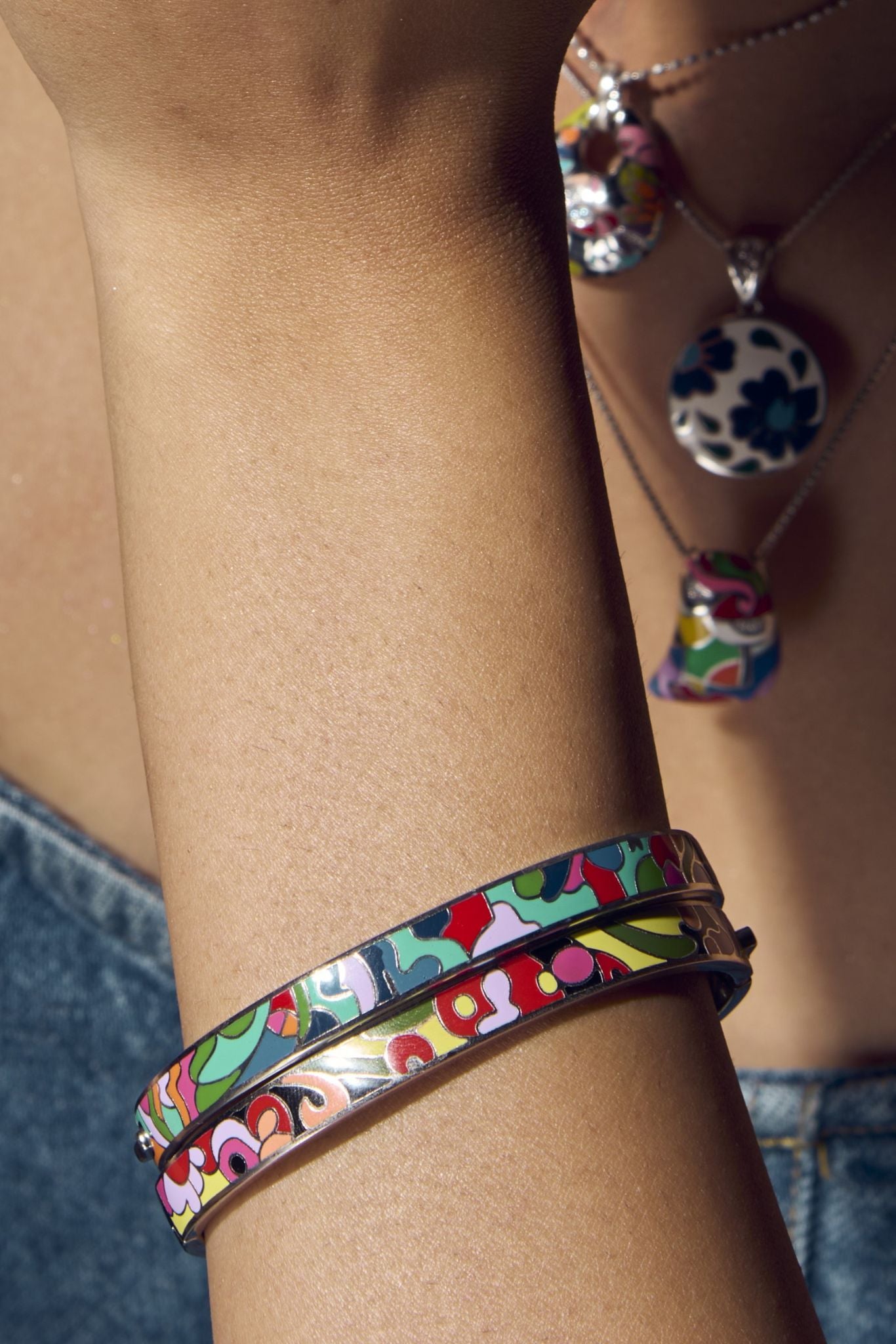 Bracelet Enamel Red Black Yellow