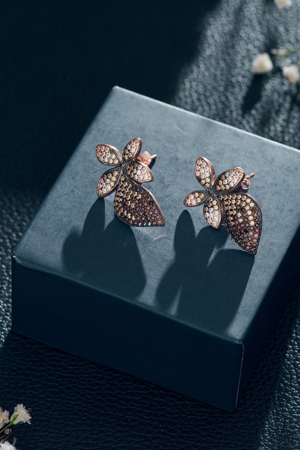 Earring Floral and Leaf Design