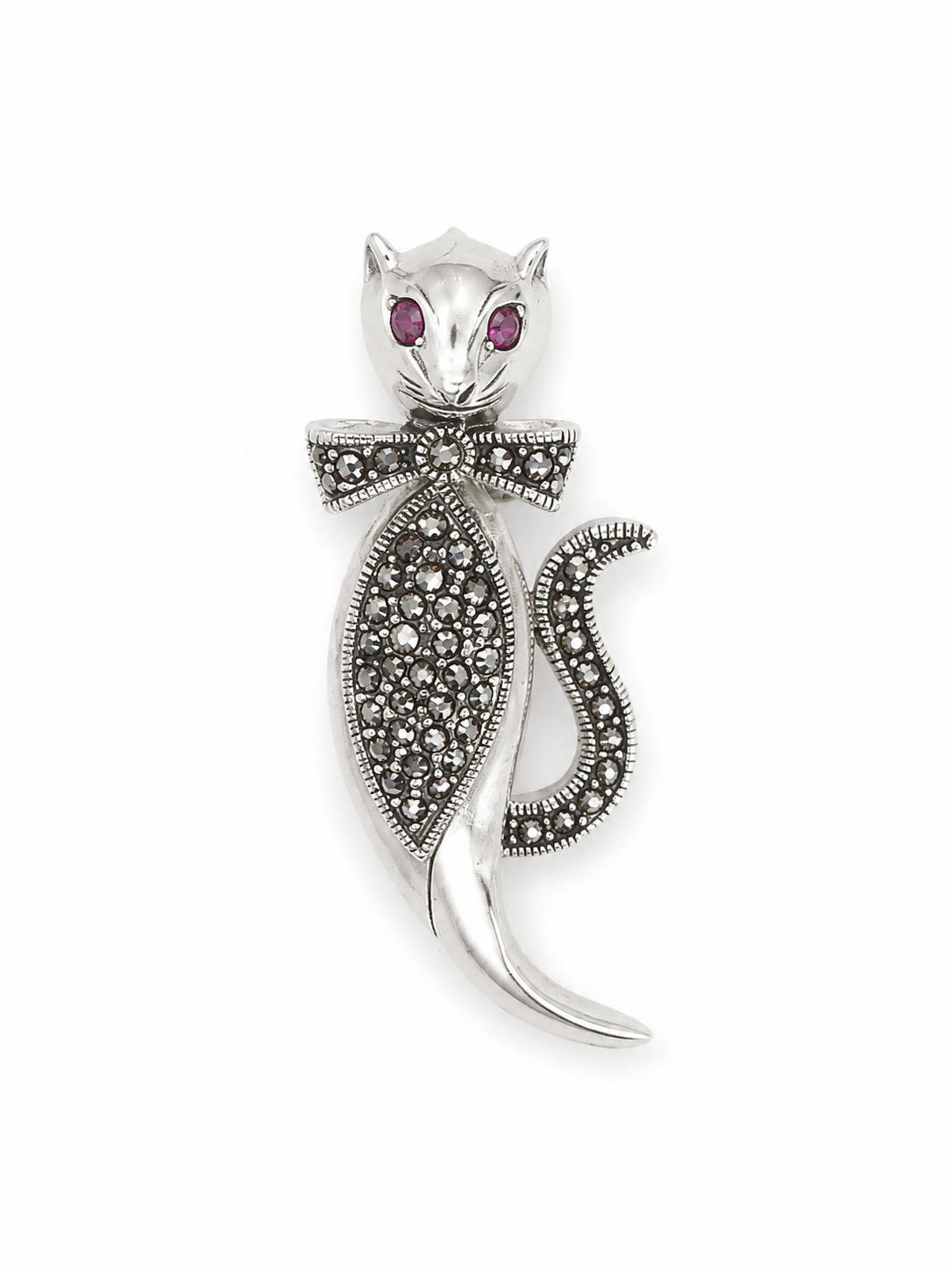 Scarlet Eyes Feline