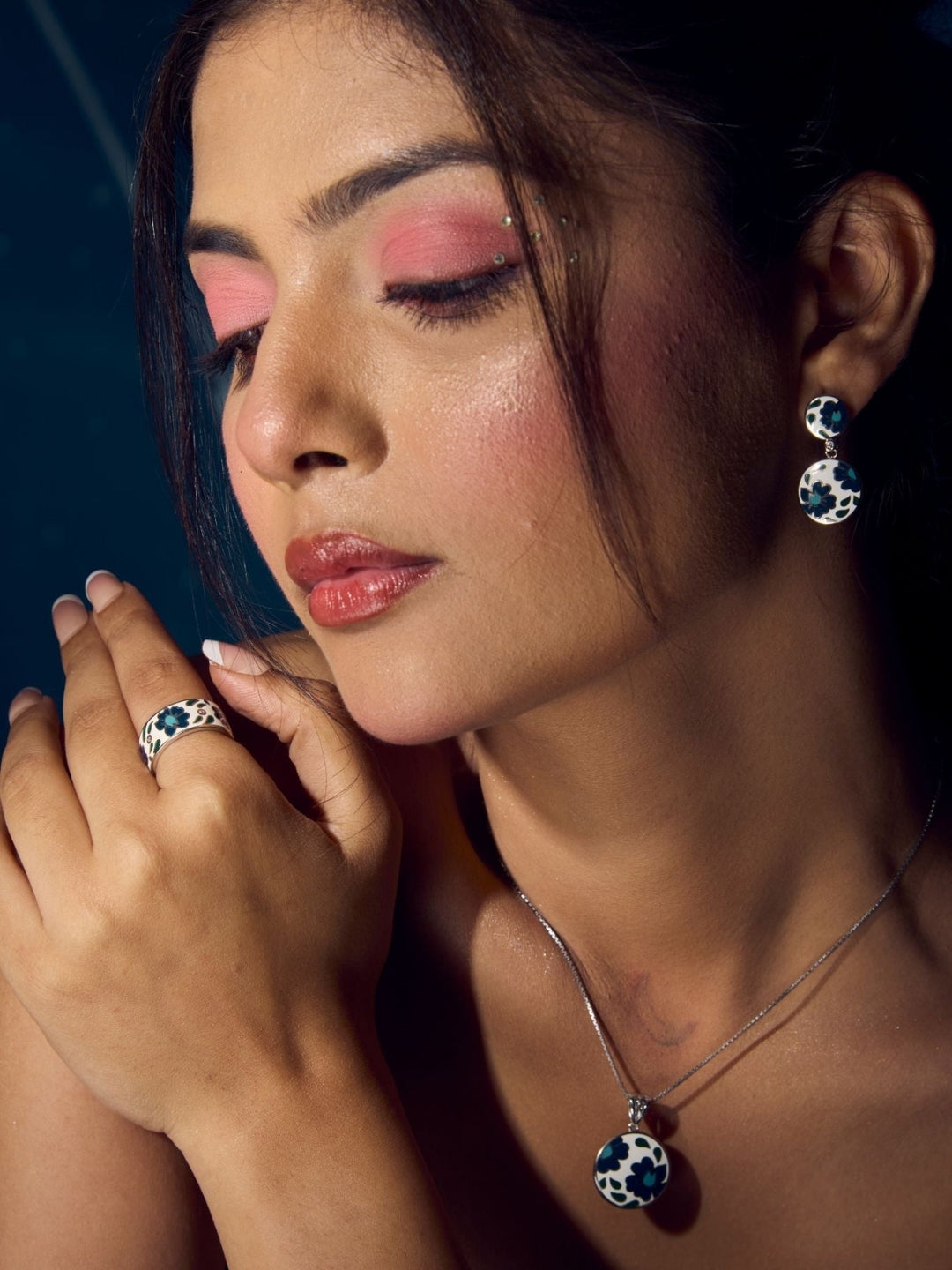 Silver Petal Pop (earrings with pendent)